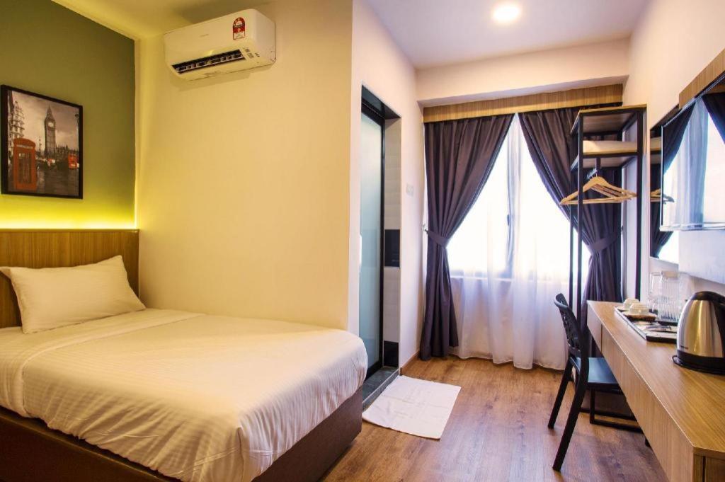 Hotel Insuna Johor Bahru Exterior photo