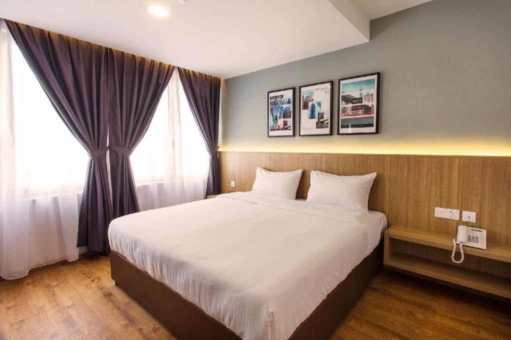 Hotel Insuna Johor Bahru Exterior photo